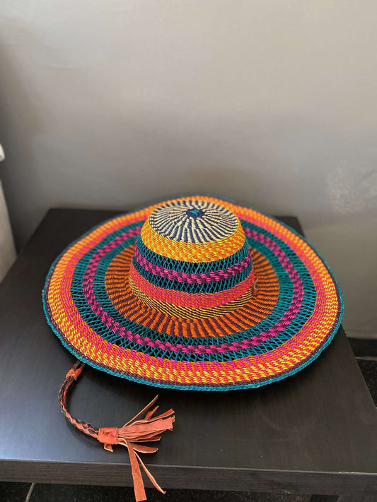 Chapeau de paille coloré NDUDU